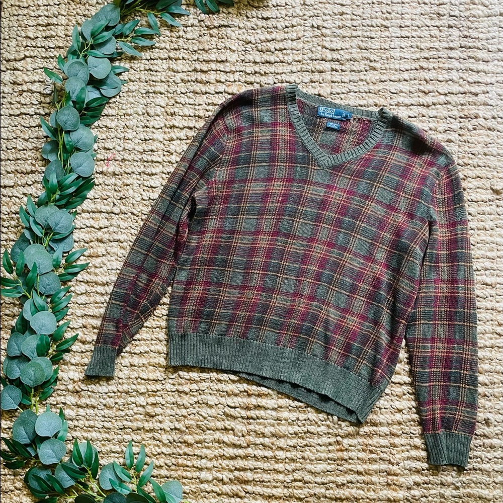 Large Men’s Ralph Lauren Plaid tartan v neck sweater